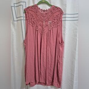 Torrid 5 Dusty Rose Crinkle Crochet Lace Detail Tank NWT